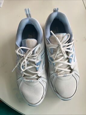 New Balance 857 Womens 10.5 White and Light Blue Leather Athletic Shoes